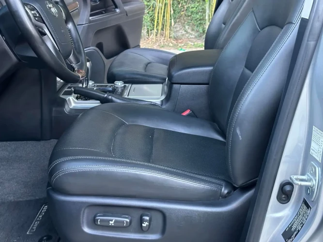 Used 5
                    TOYOTA
                     for Sale Image