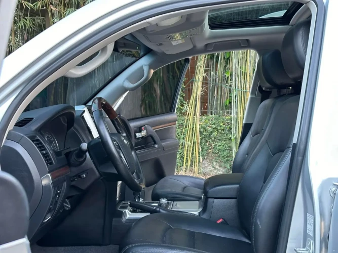 Used 5
                    TOYOTA
                     for Sale Image