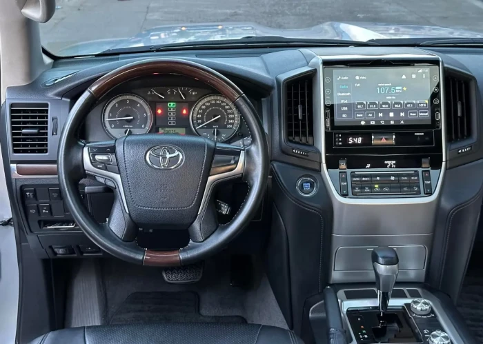 Used 5
                    TOYOTA
                     for Sale Image