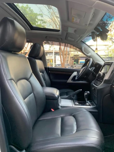 Used 5
                    TOYOTA
                     for Sale Image