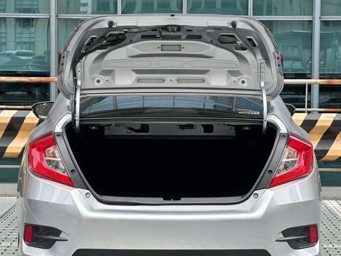 Used 5
                    HONDA
                     for Sale Image