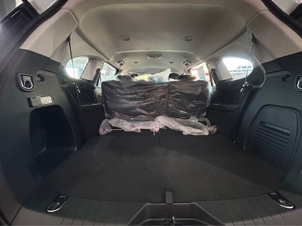 Used 1
                    ISUZU
                     for Sale Image