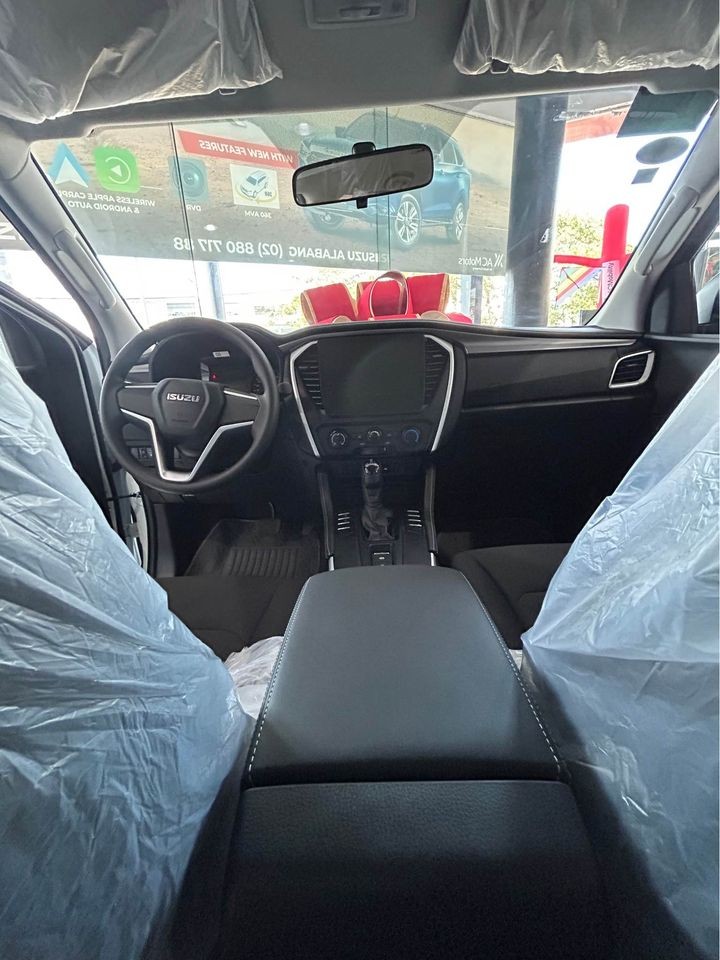 Used 1
                    ISUZU
                     for Sale Image