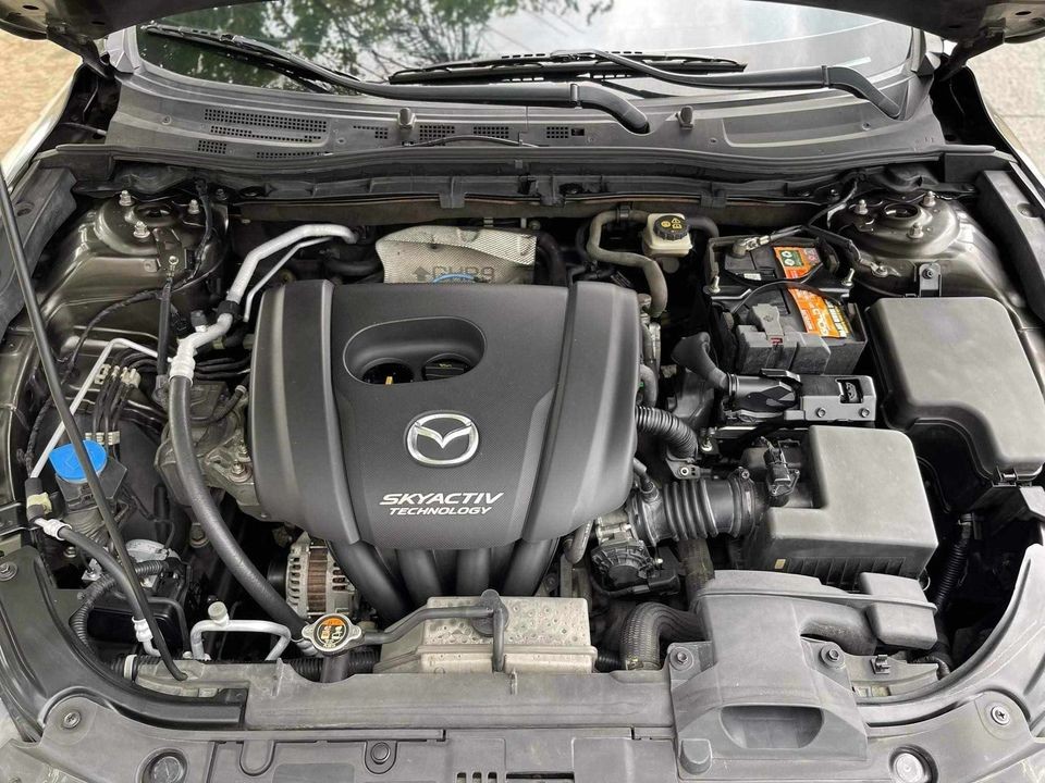 Used 1
                    MAZDA
                     for Sale Image