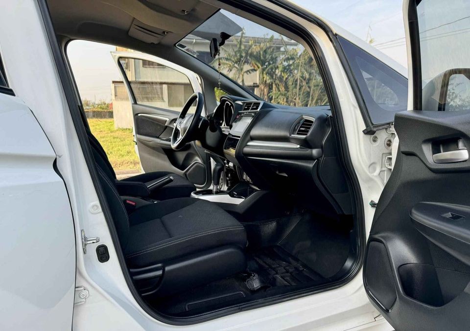 Used 1
                    HONDA
                     for Sale Image