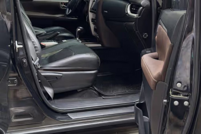 Used 1
                    TOYOTA
                     for Sale Image