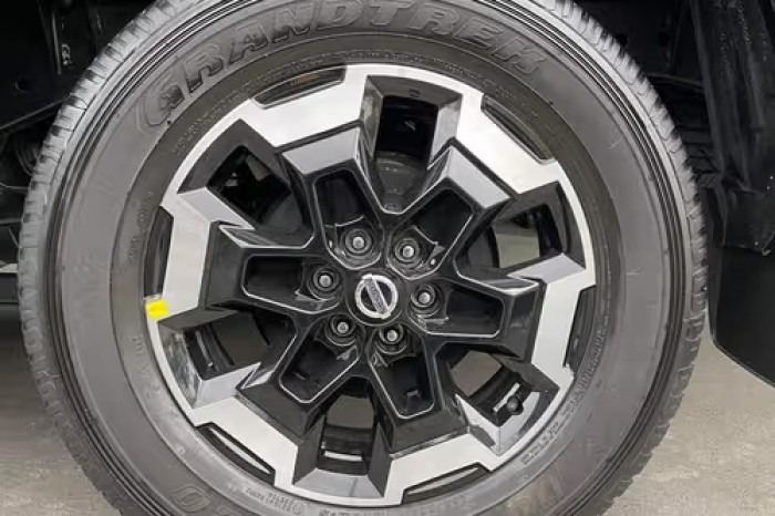 Used 1
                    NISSAN
                     for Sale Image