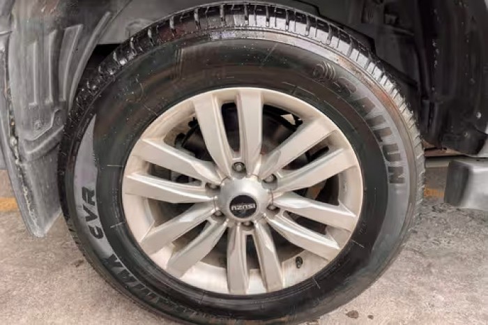 Used 1
                    ISUZU
                     for Sale Image