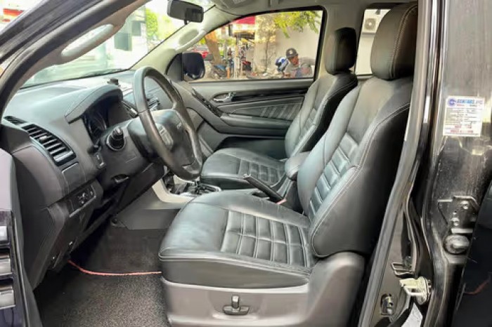 Used 1
                    ISUZU
                     for Sale Image