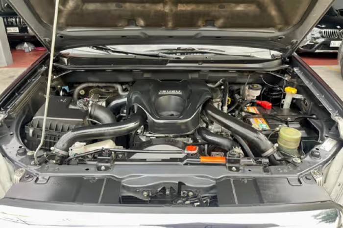 Used 1
                    ISUZU
                     for Sale Image