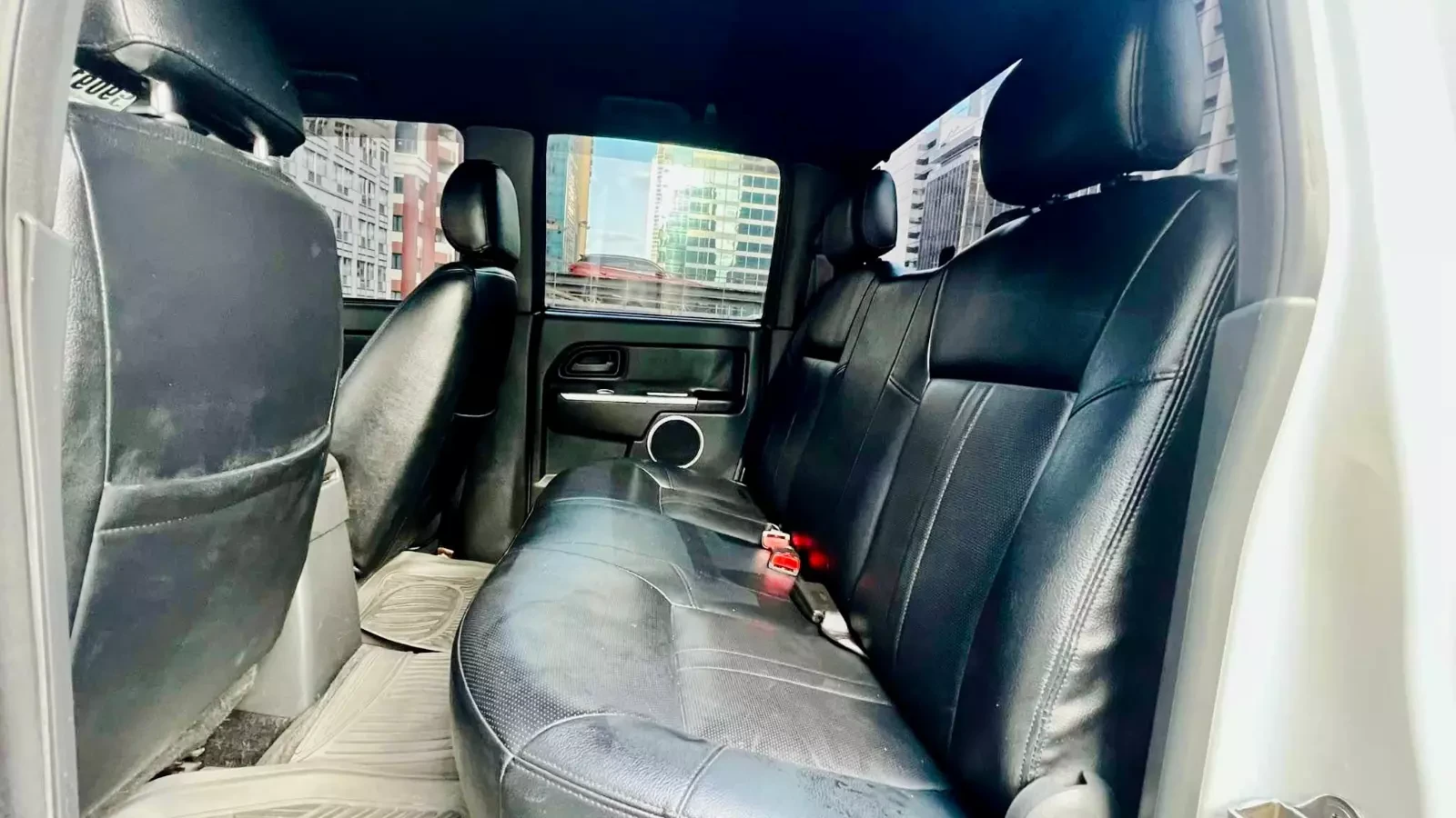 Used 1
                    ISUZU
                     for Sale Image