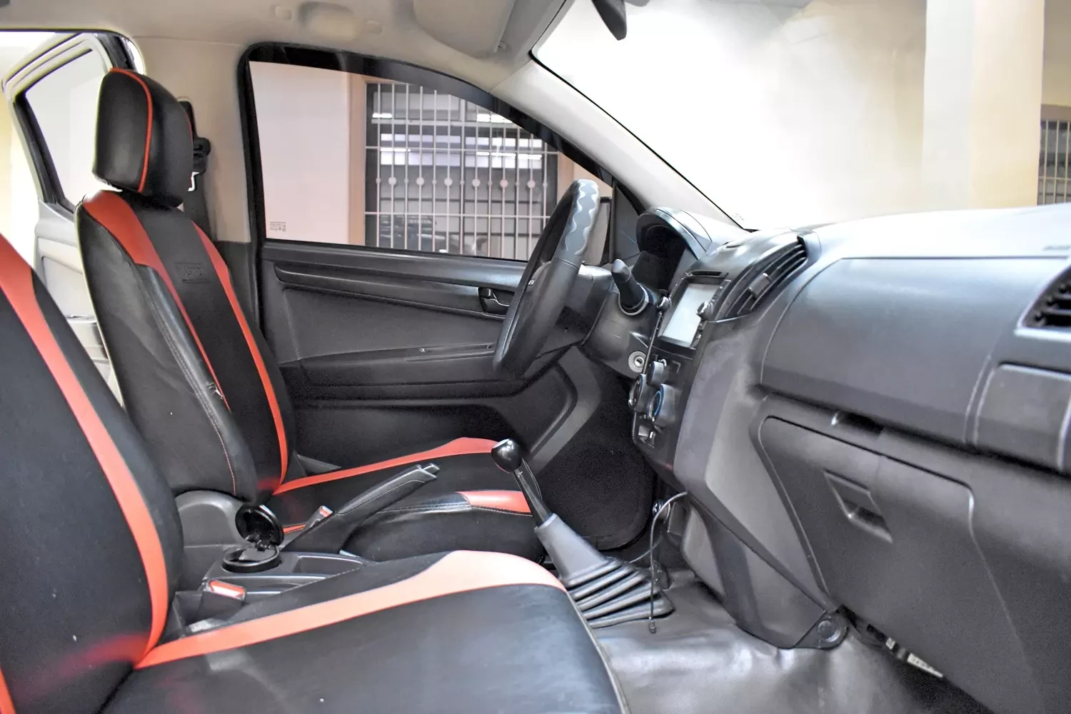 Used 1
                    ISUZU
                     for Sale Image