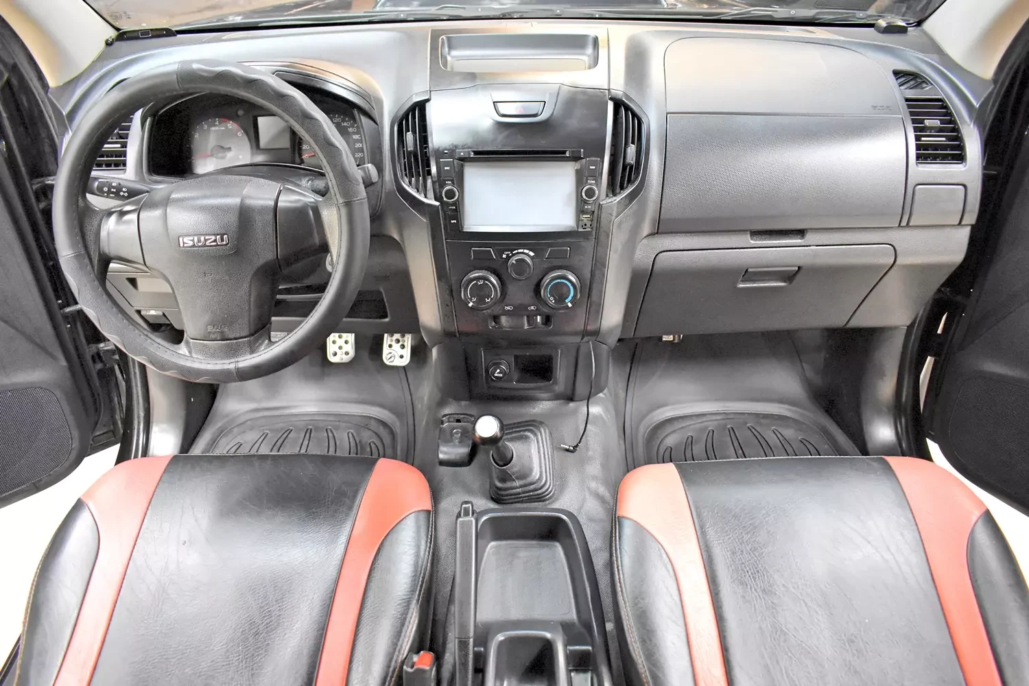 Used 1
                    ISUZU
                     for Sale Image