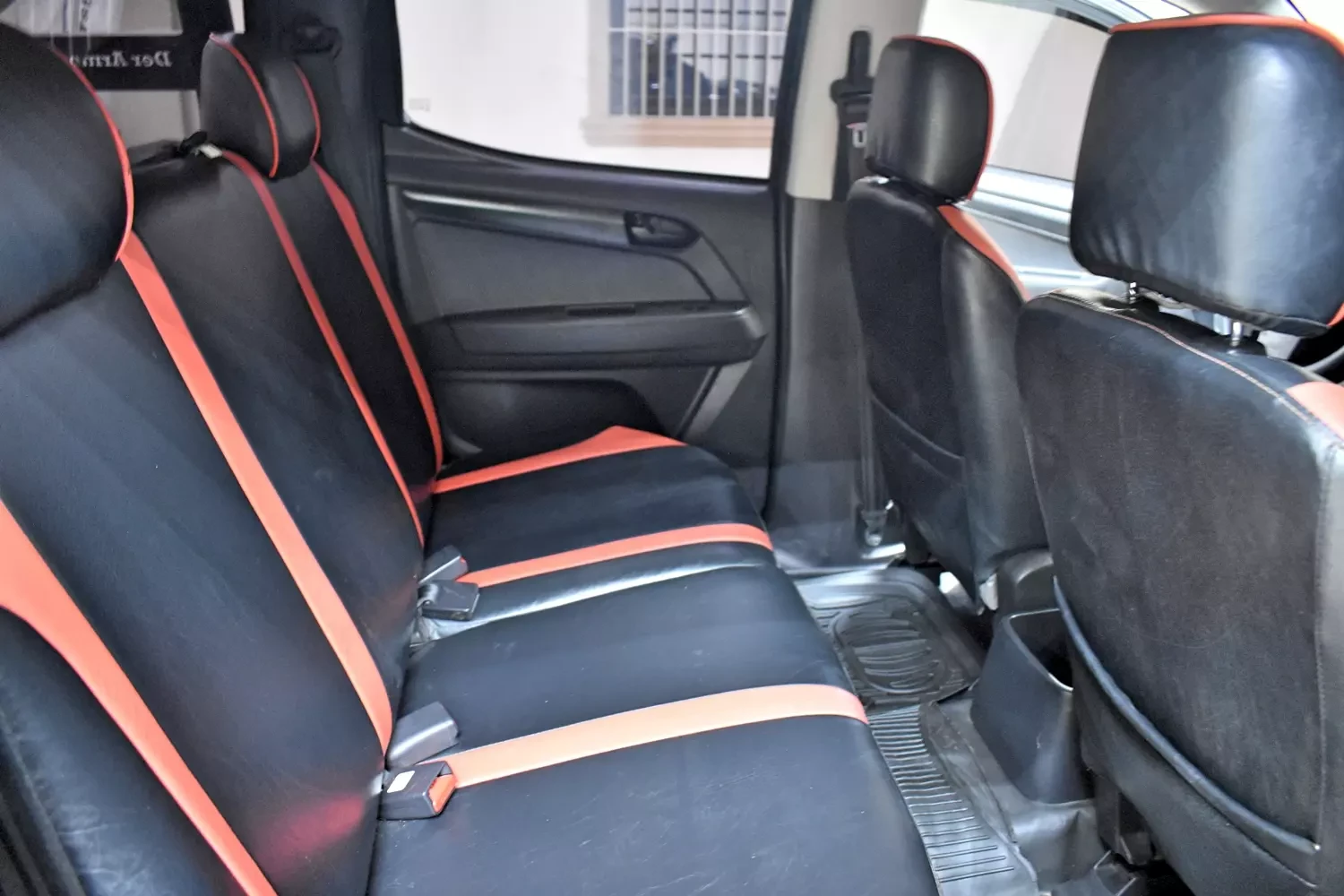 Used 1
                    ISUZU
                     for Sale Image