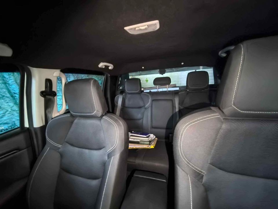 Used 1
                    ISUZU
                     for Sale Image