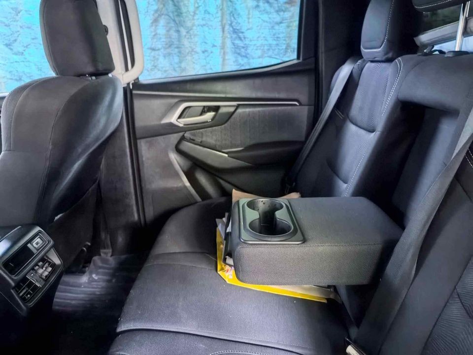 Used 1
                    ISUZU
                     for Sale Image