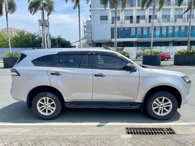 Used 
                    ISUZU
                     for Sale Image