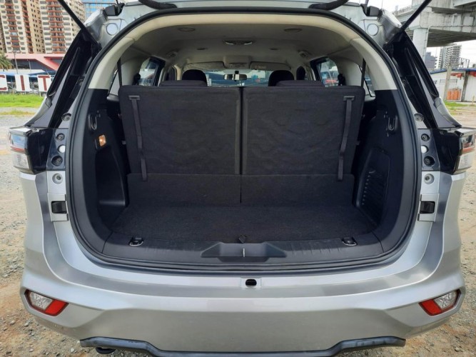 Used 
                    ISUZU
                     for Sale Image