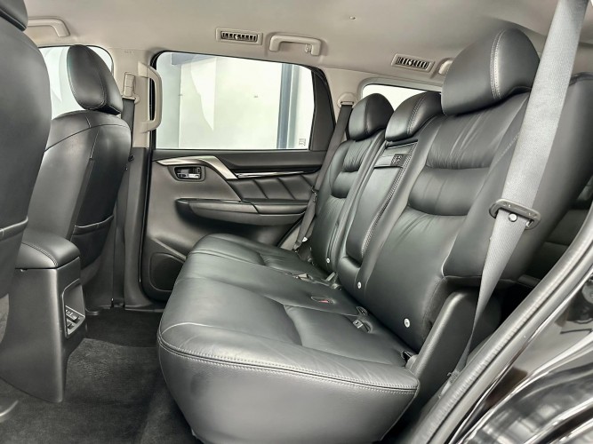 Used 1
                    MITSUBISHI
                     for Sale Image