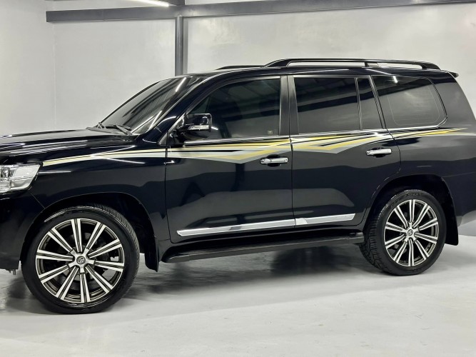 Used 1
                    TOYOTA
                     for Sale Image