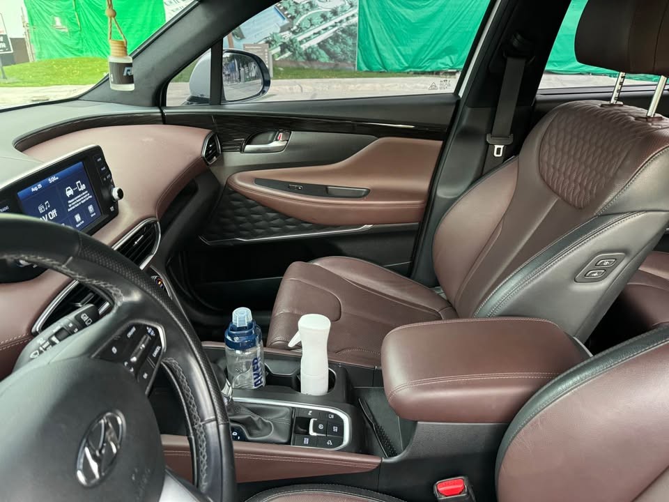 Used 1
                    HYUNDAI
                     for Sale Image