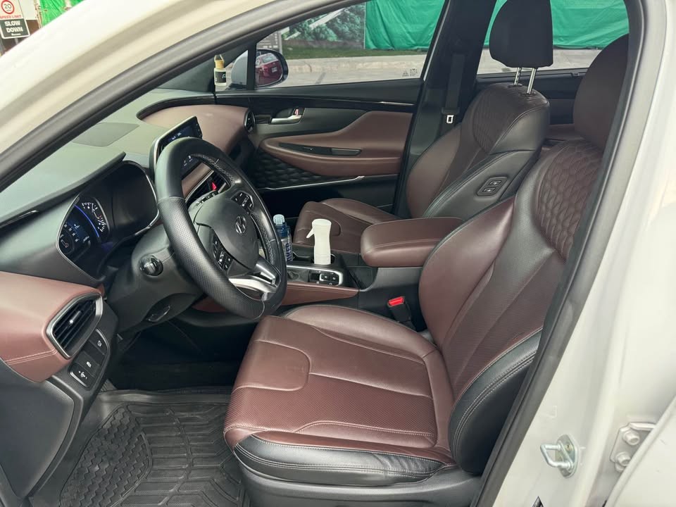 Used 1
                    HYUNDAI
                     for Sale Image