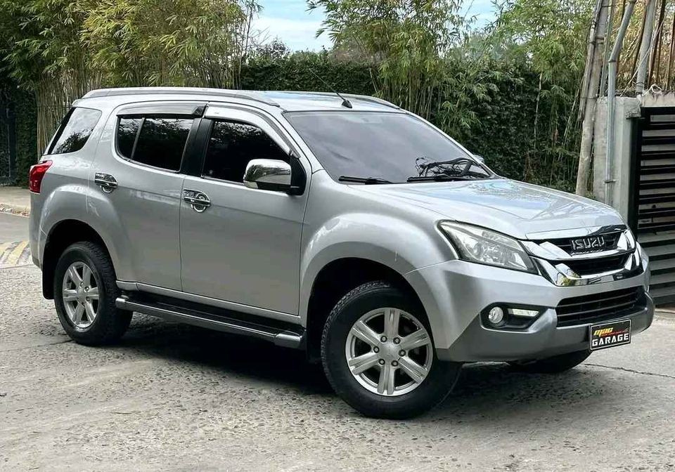 Used 1
                    ISUZU
                     for Sale Image