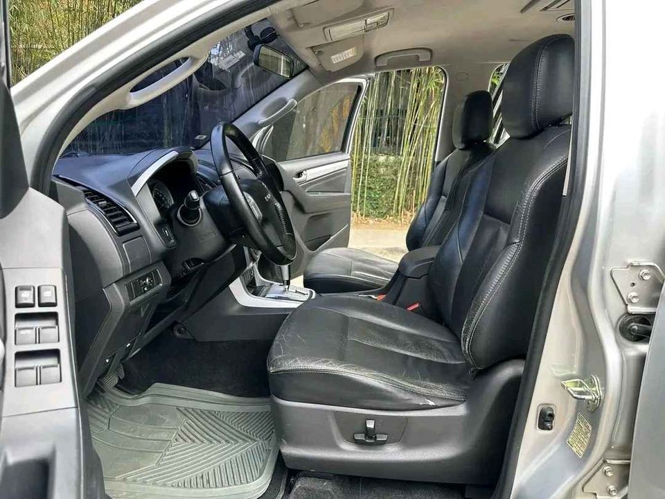 Used 1
                    ISUZU
                     for Sale Image