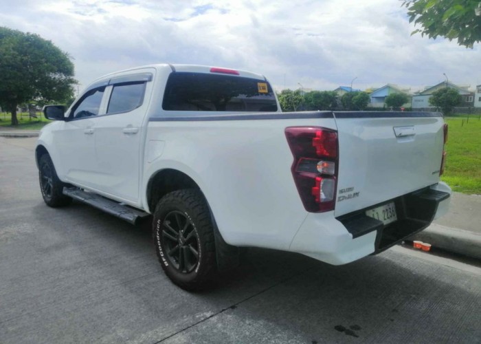 Used 1
                    ISUZU
                     for Sale Image