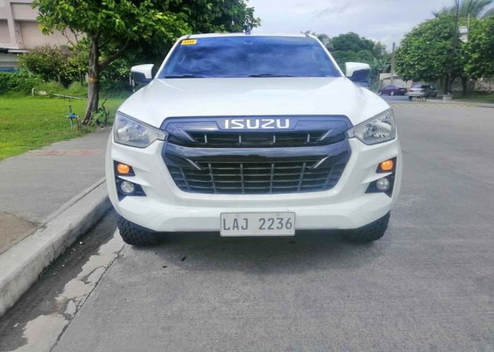 Used 1
                    ISUZU
                     for Sale Image