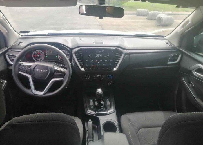 Used 1
                    ISUZU
                     for Sale Image