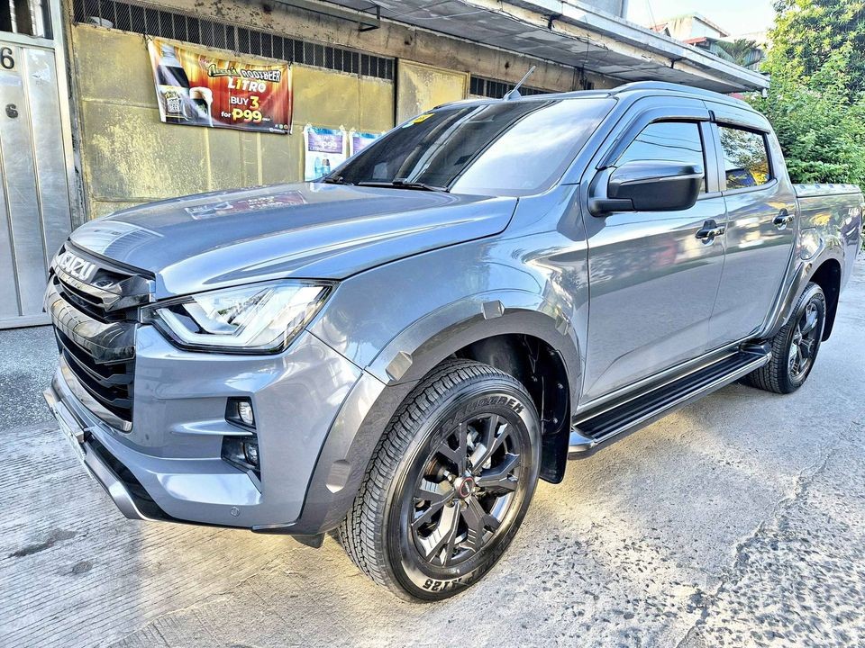 ISUZU
             
                 for Sale for Sale