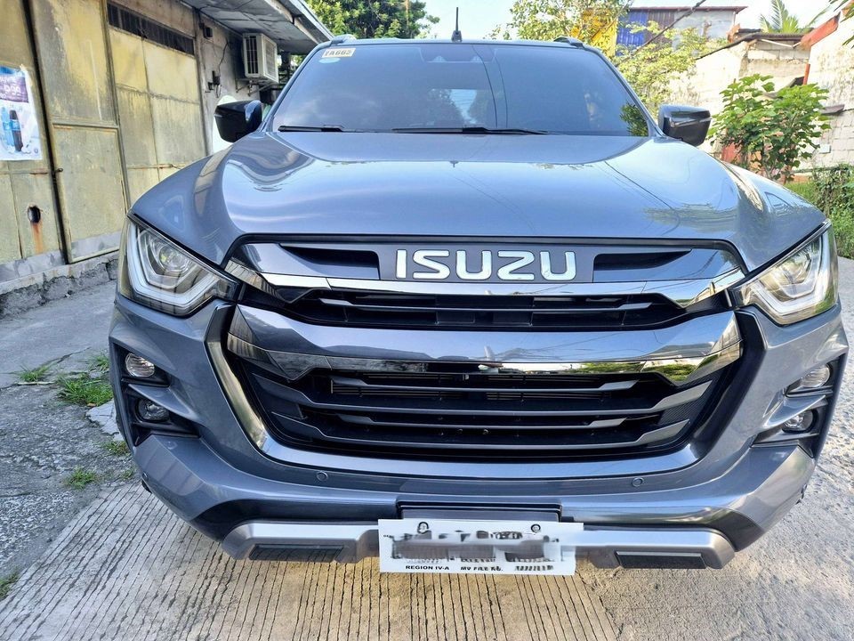 Used 1
                    ISUZU
                     for Sale Image