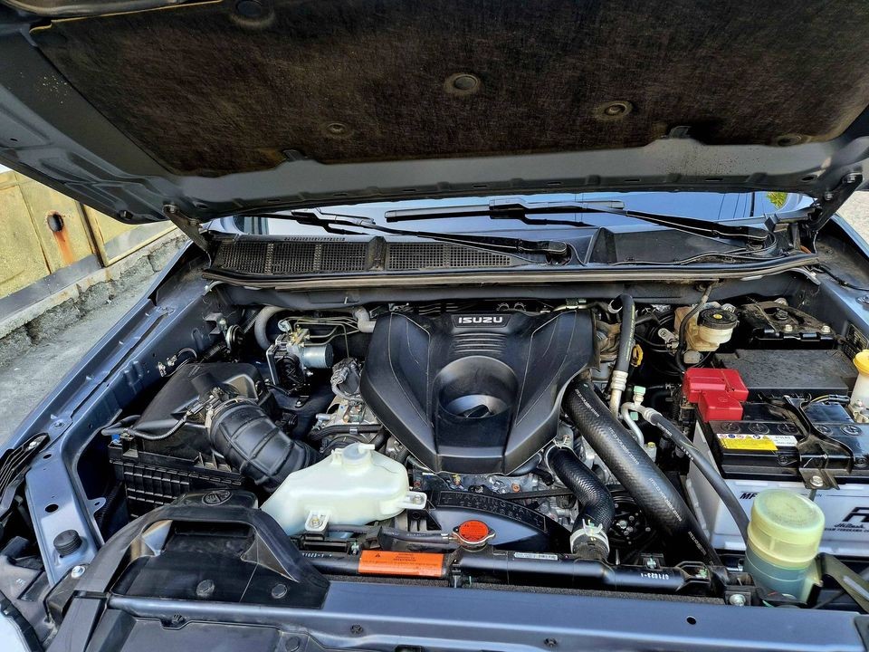 Used 1
                    ISUZU
                     for Sale Image