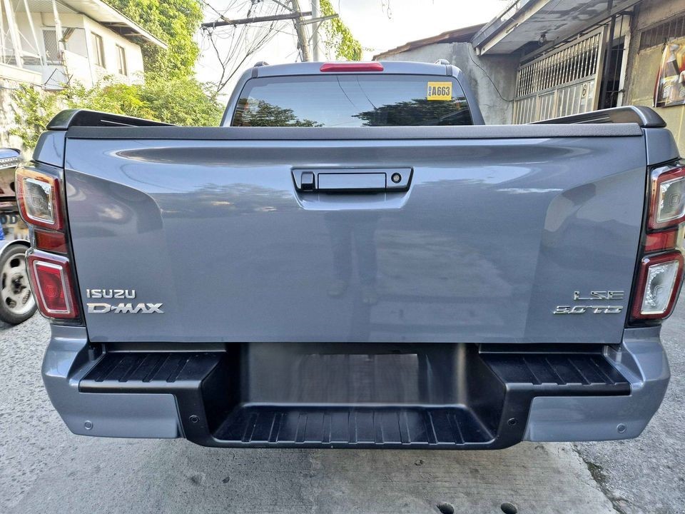 Used 1
                    ISUZU
                     for Sale Image