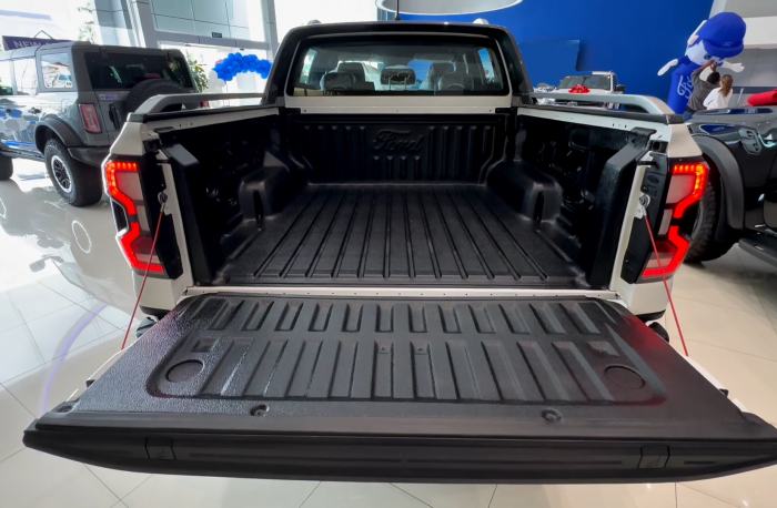 Used 6
                    FORD
                     for Sale Image