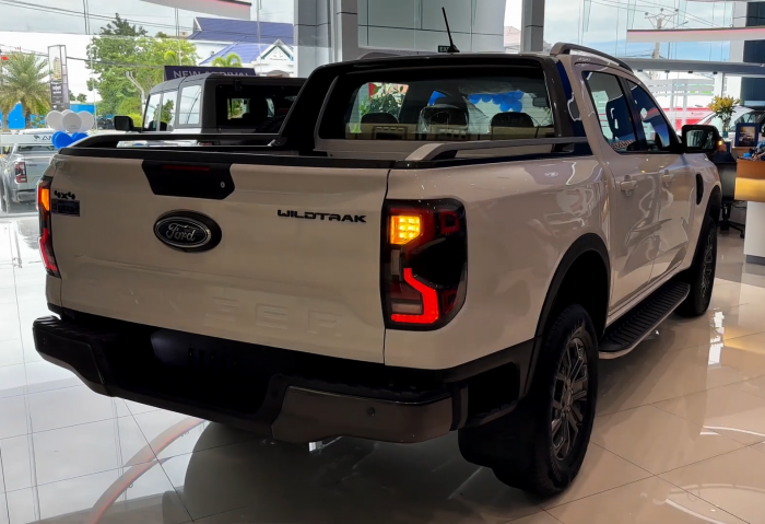 Used 6
                    FORD
                     for Sale Image