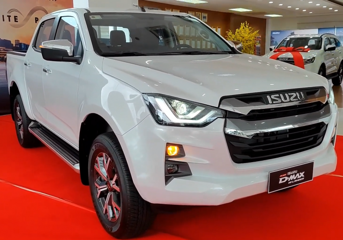 Used 1
                    ISUZU
                     for Sale Image
