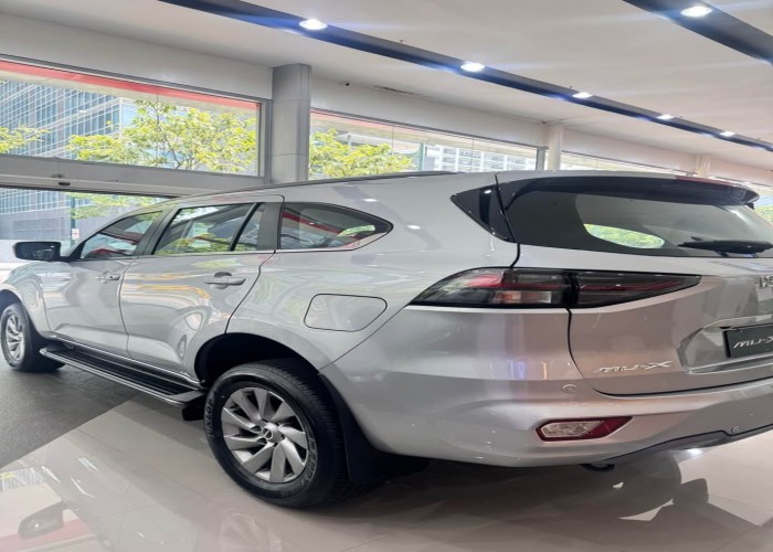 Used 2
                    ISUZU
                     for Sale Image