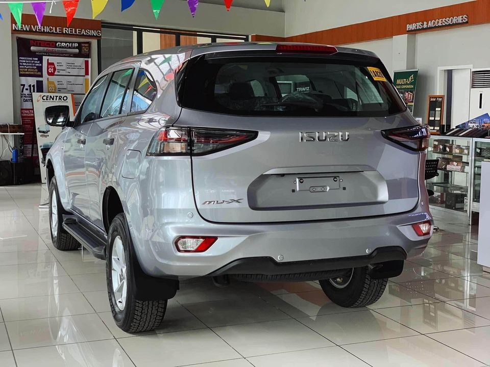 Used 1
                    ISUZU
                     for Sale Image