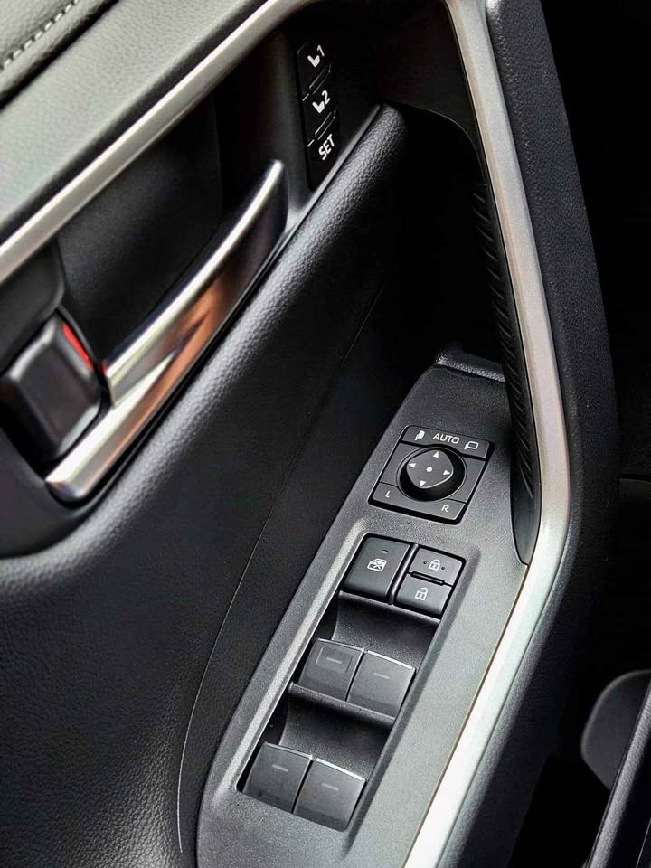 Used 1
                    TOYOTA
                     for Sale Image