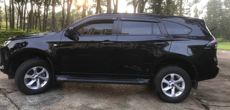 Used 1
                    ISUZU
                     for Sale Image