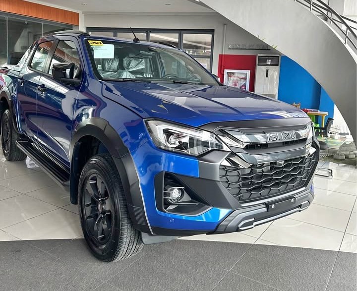 Used 1
                    ISUZU
                     for Sale Image