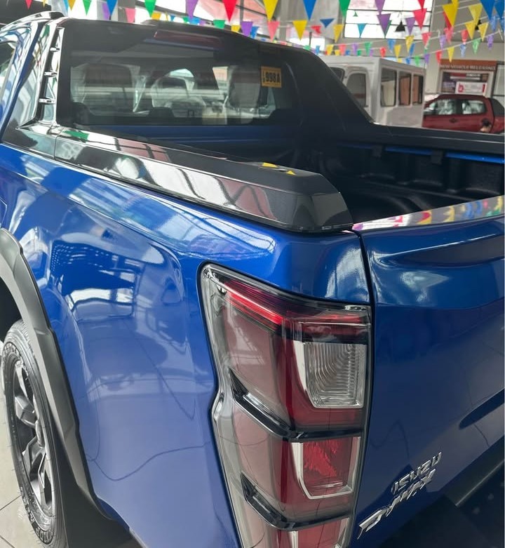 Used 1
                    ISUZU
                     for Sale Image