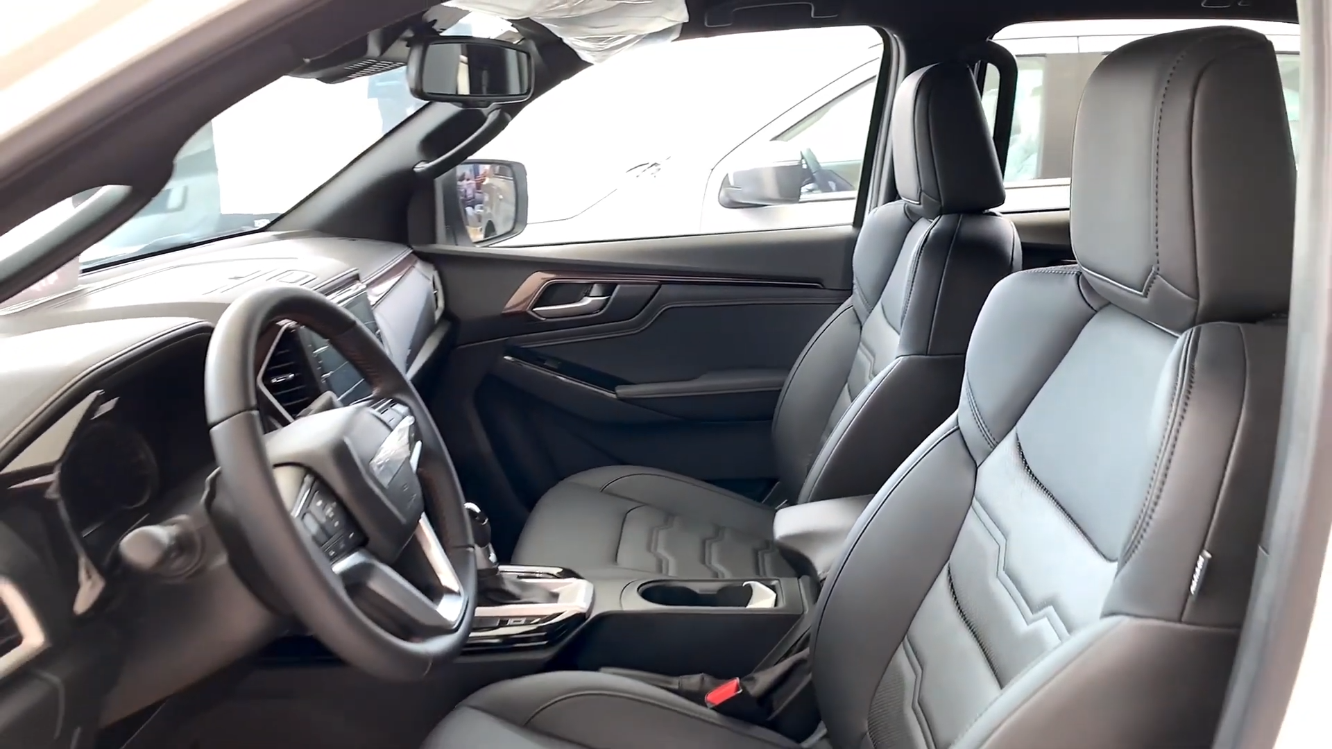 Used 1
                    ISUZU
                     for Sale Image