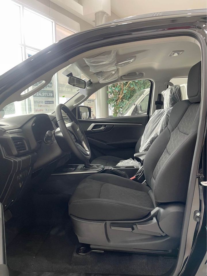 Used 1
                    ISUZU
                     for Sale Image