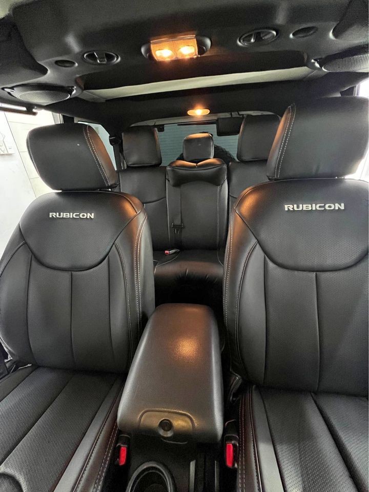 Used 1
                    JEEP
                     for Sale Image