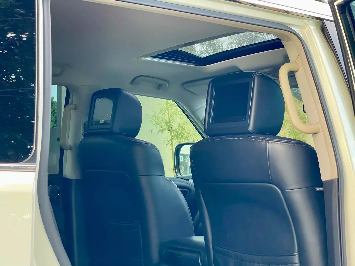 Used 1
                    NISSAN
                     for Sale Image