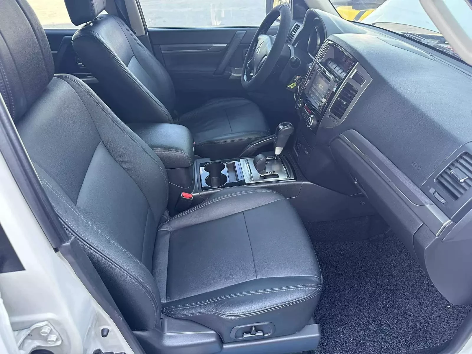 Used 1
                    MITSUBISHI
                     for Sale Image