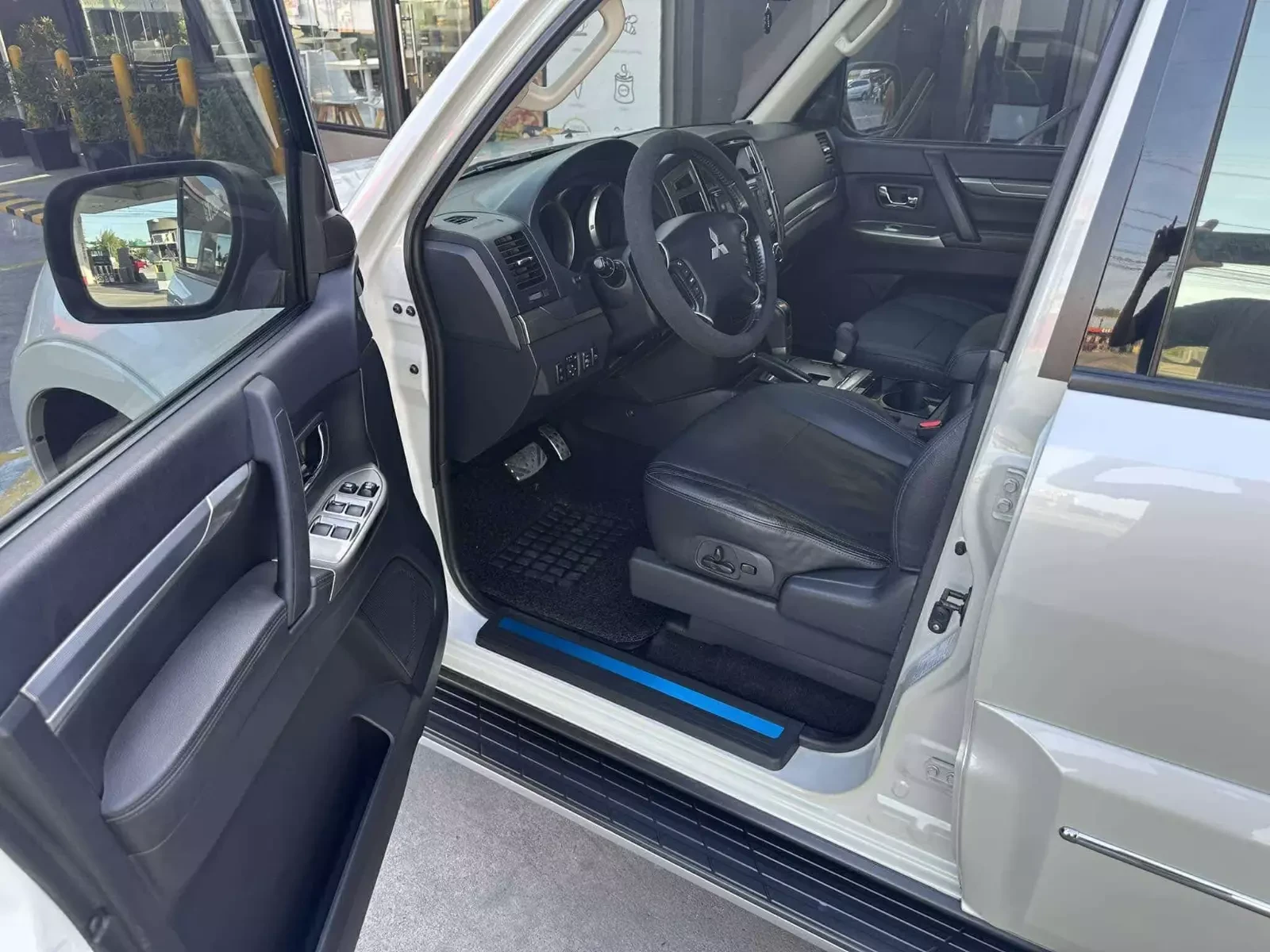 Used 1
                    MITSUBISHI
                     for Sale Image